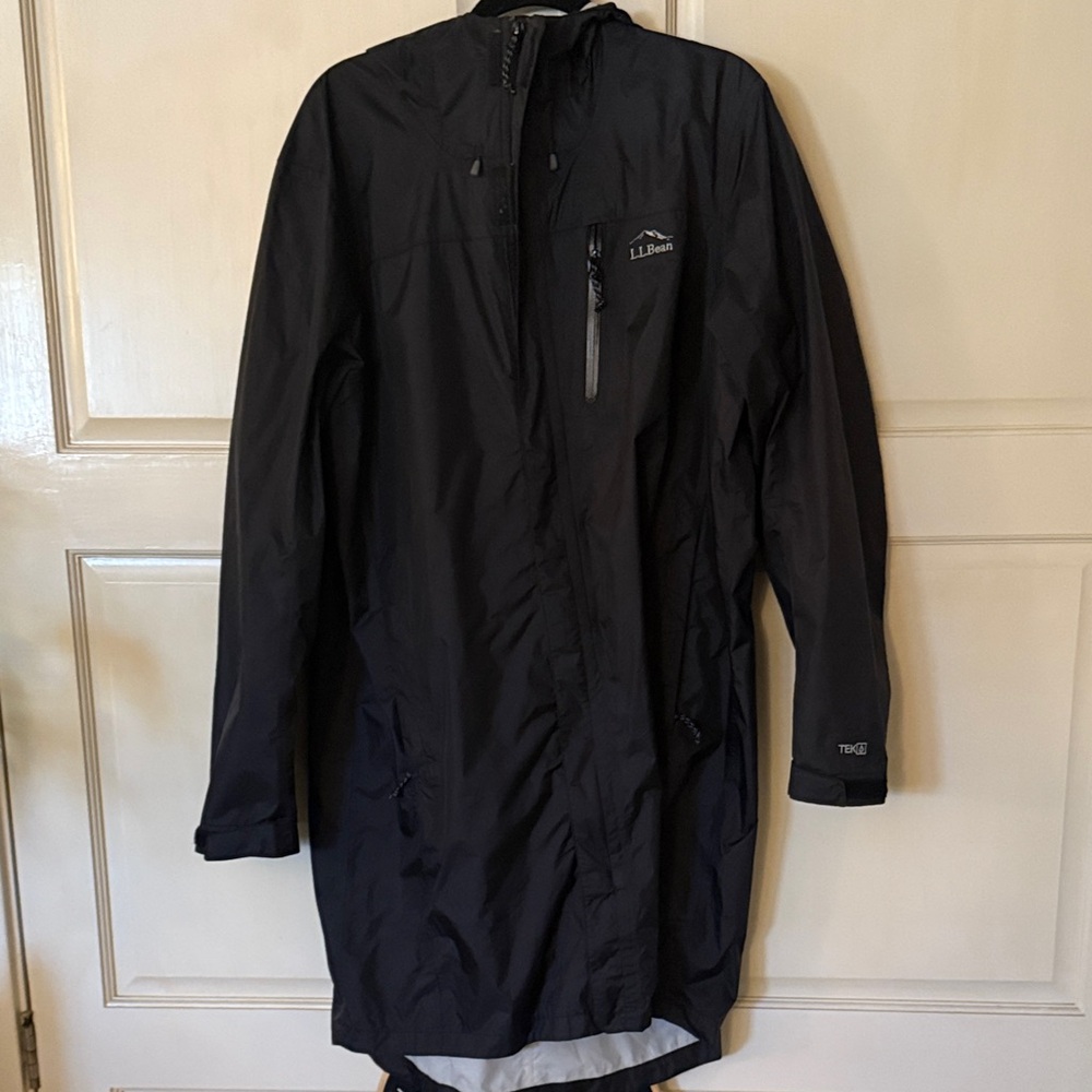 L.L. Bean Men's Dark Raincoat- Like New